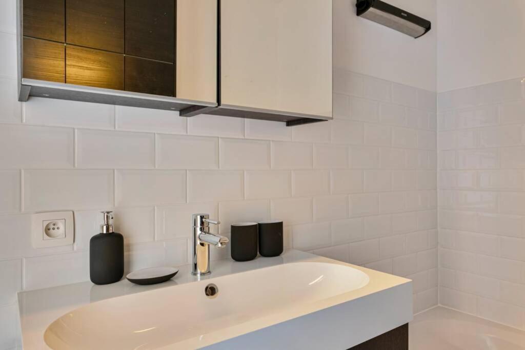 Апартаменты New-York Style Studio Антверпен Экстерьер фото
